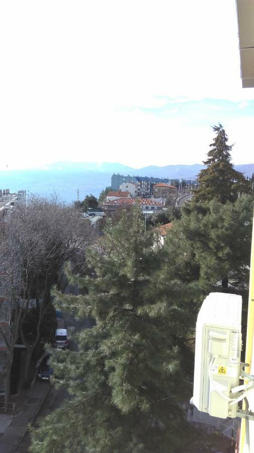 Studio Apartman Bel-Ben Риека Экстерьер фото